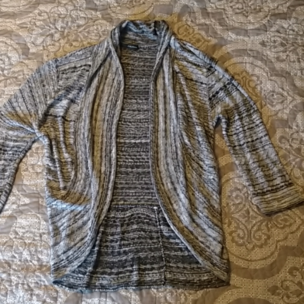 3/4 sleeve short sweater